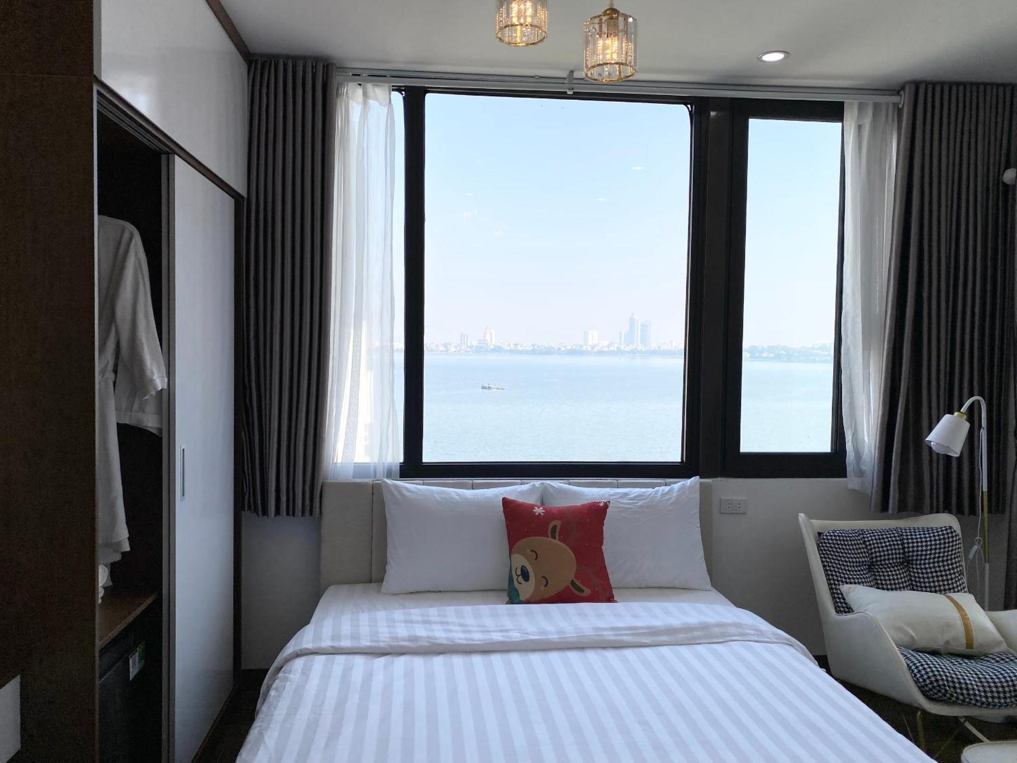 T98 Westlake Trich Sai - Tay Ho Center Lake View Studio Hanoi Luaran gambar